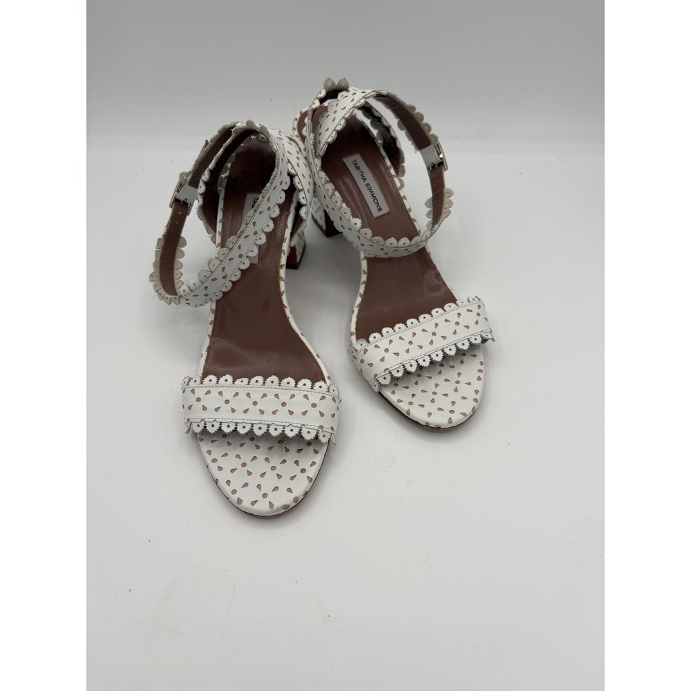Tabitha Simmons White Laser Cut Scalloped Eyelet Block Heel Sandals Size 39